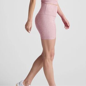 Beyond Yoga 5” Keep Pace shorts